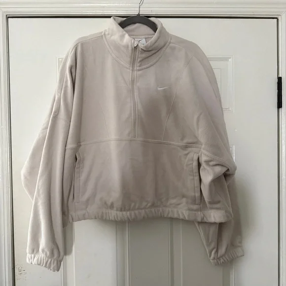 NWT Nike One
Women's Therma-FIT Oversized 1/2-Zip Fleece Top Light Orewood Brown - Picture 7 of 9